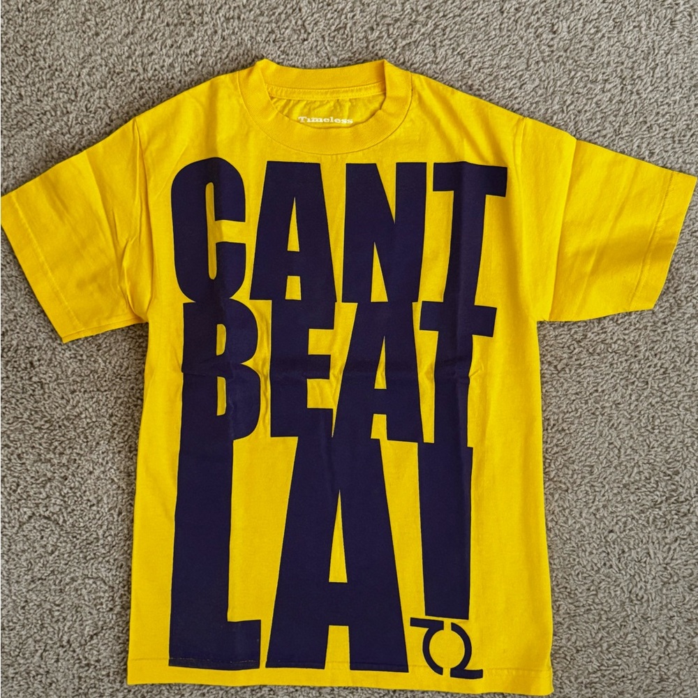 Can’t Beat LA Graphic T-Shirt